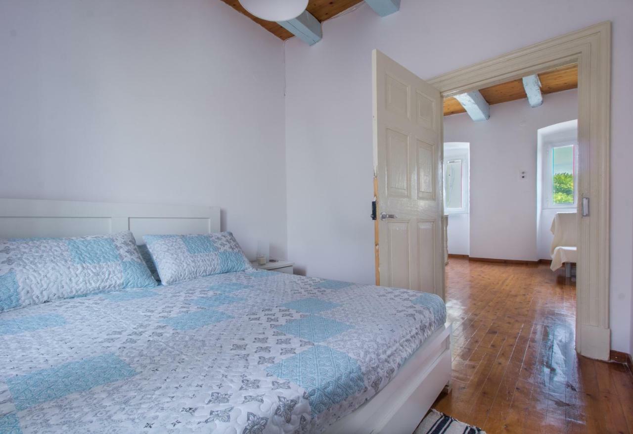 Central House Agrafoi Екстериор снимка